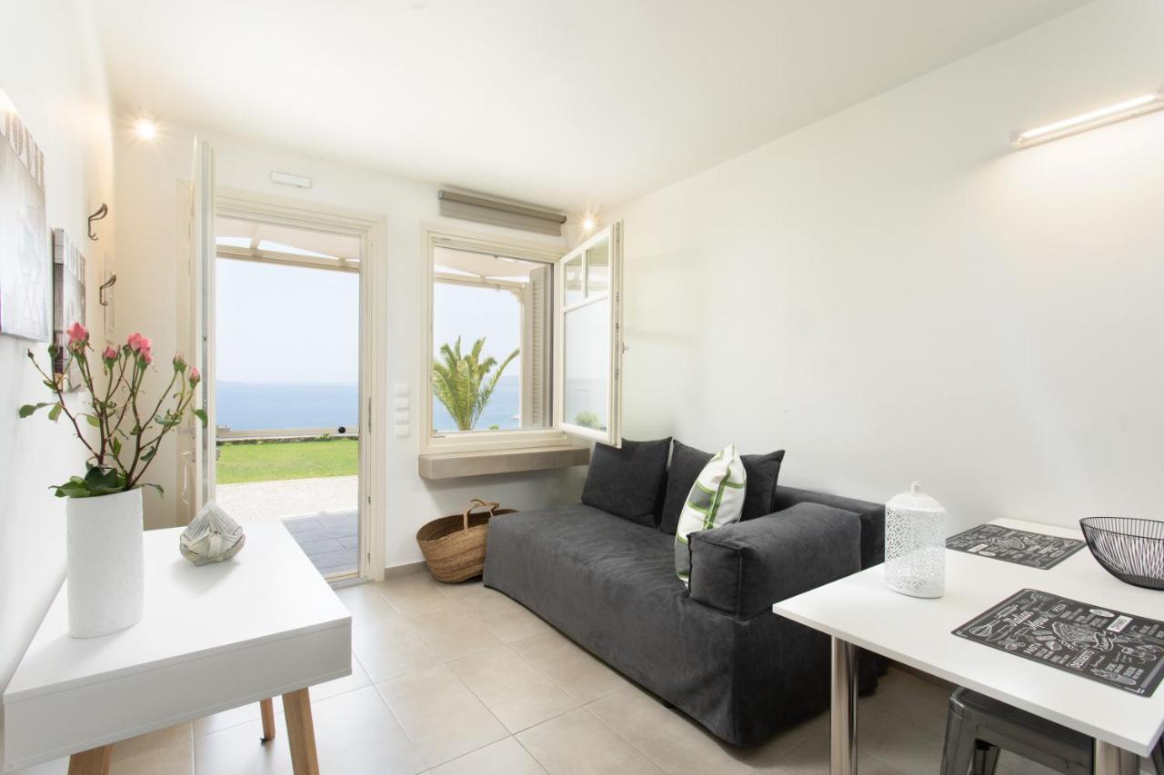 Villa Itis - Elegant Ground Floor Suite With Terrace & Great View Neápolis Kültér fotó